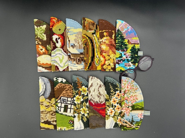 Brillenetui - Gobelin Textilart Monica Schachl