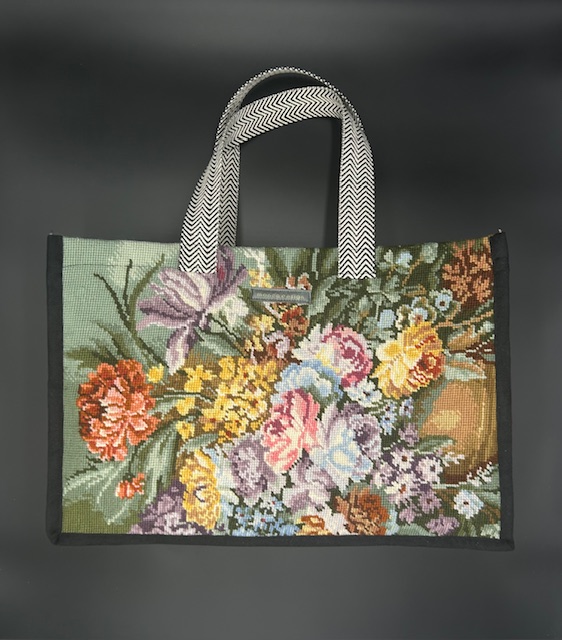 TAsche Gobelin Textilart Monica Schachl