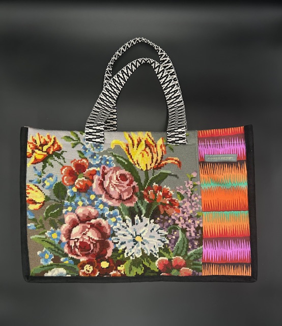 TAsche Gobelin Textilart Monica Schachl